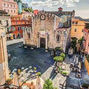 Meravigliosa Casa Sul Corso Di Appartamento